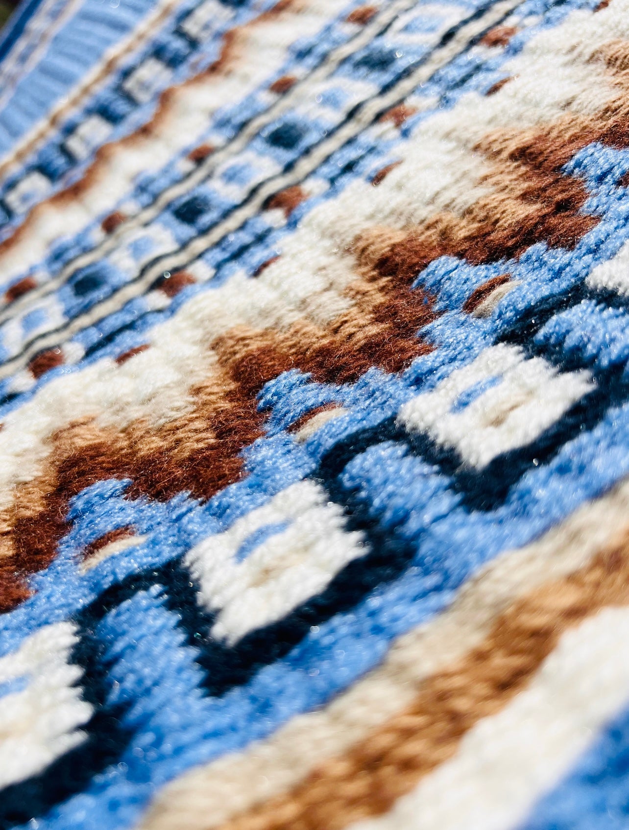 Beautiful custom design oversized show pad