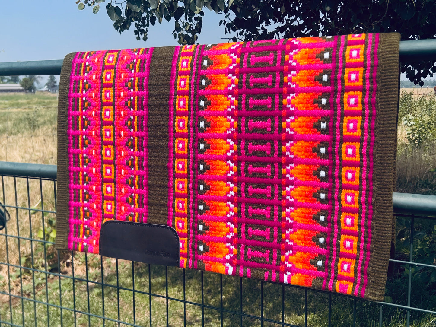 Beautiful oversized Show pad 34x42