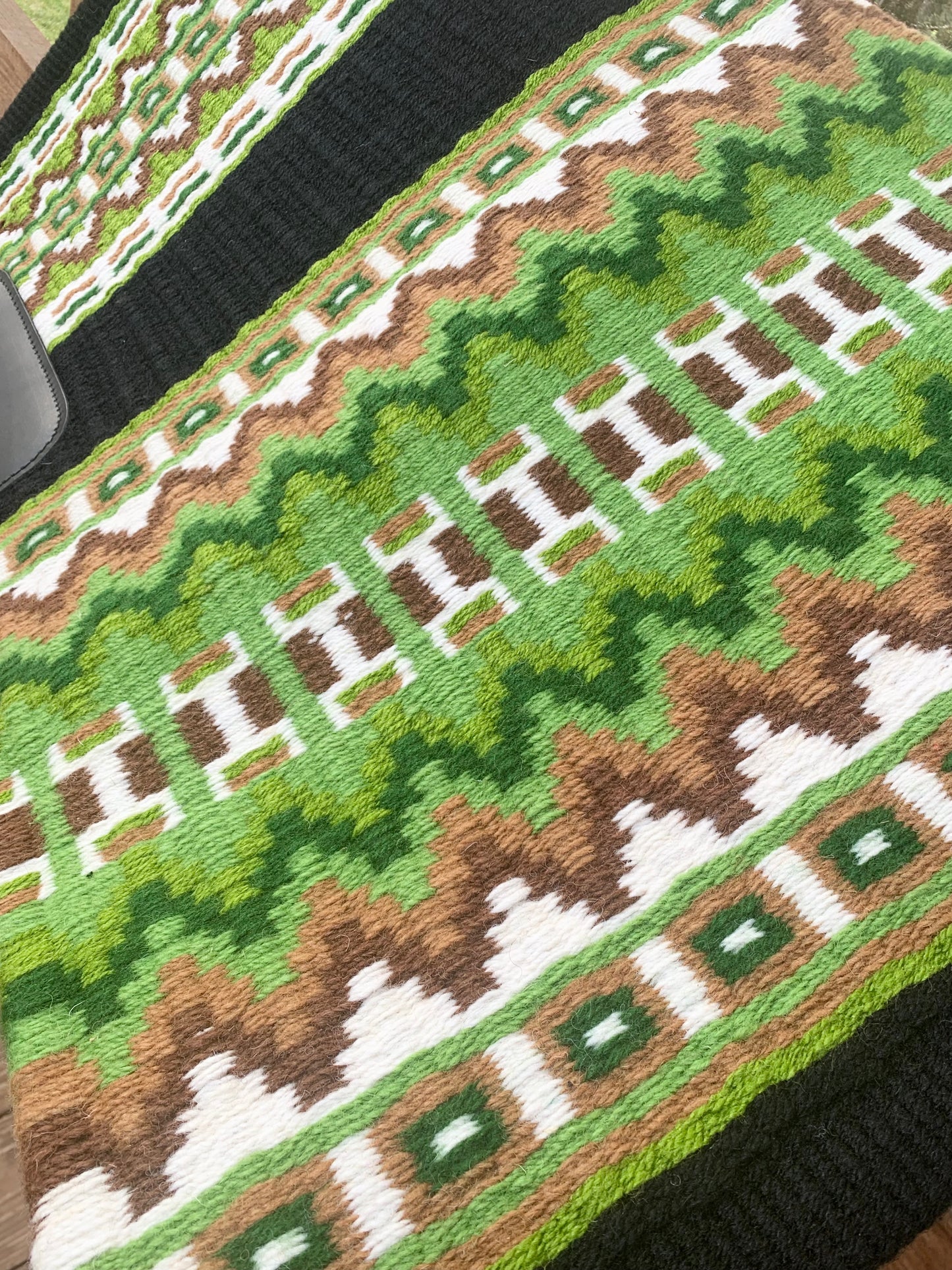 Beautiful oversized show pad